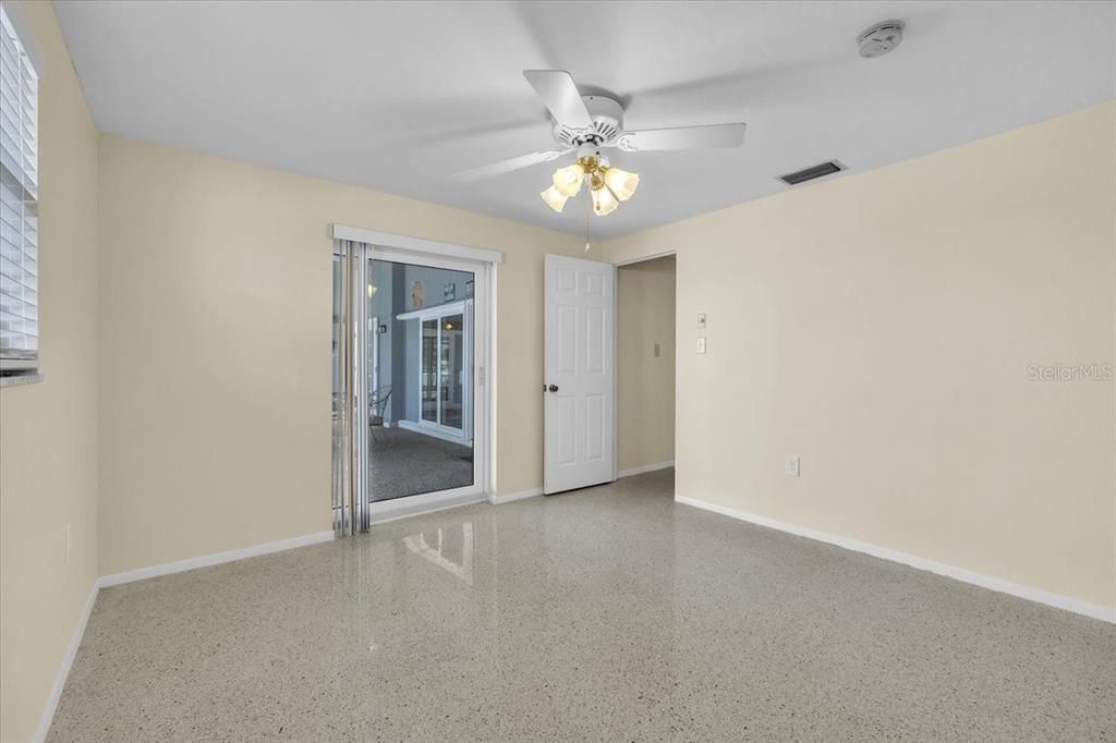 En Venta: $475,000 (3 camas, 2 baños, 1861 Pies cuadrados)