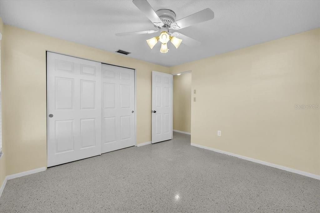 En Venta: $475,000 (3 camas, 2 baños, 1861 Pies cuadrados)