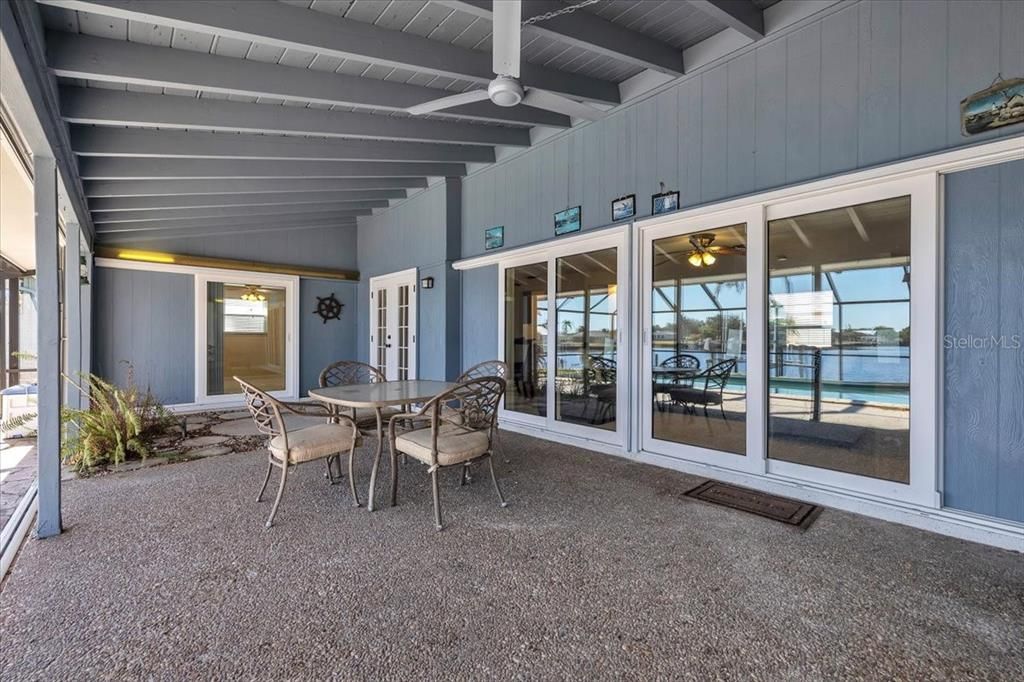 En Venta: $475,000 (3 camas, 2 baños, 1861 Pies cuadrados)