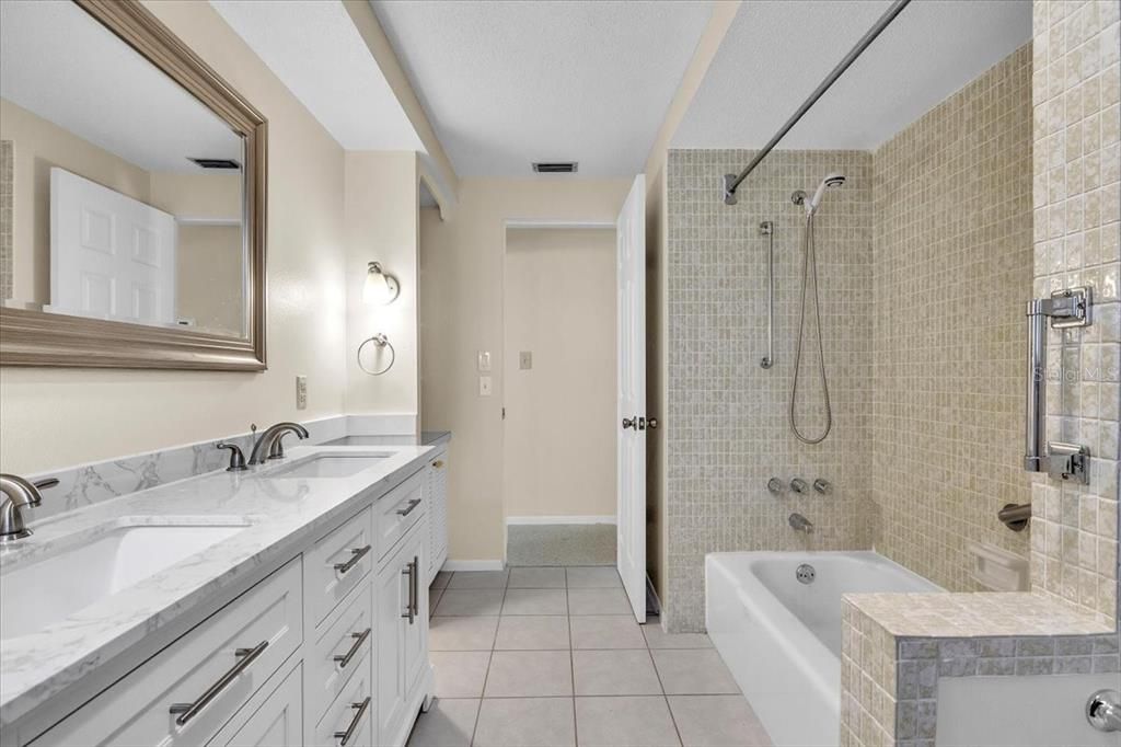 En Venta: $475,000 (3 camas, 2 baños, 1861 Pies cuadrados)