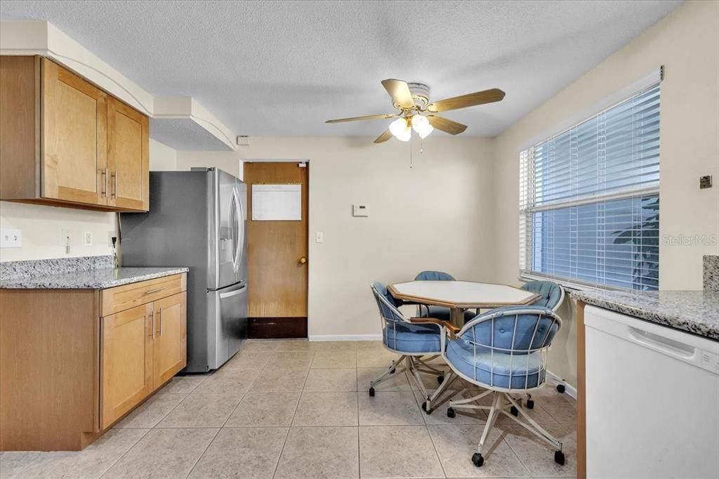 En Venta: $475,000 (3 camas, 2 baños, 1861 Pies cuadrados)