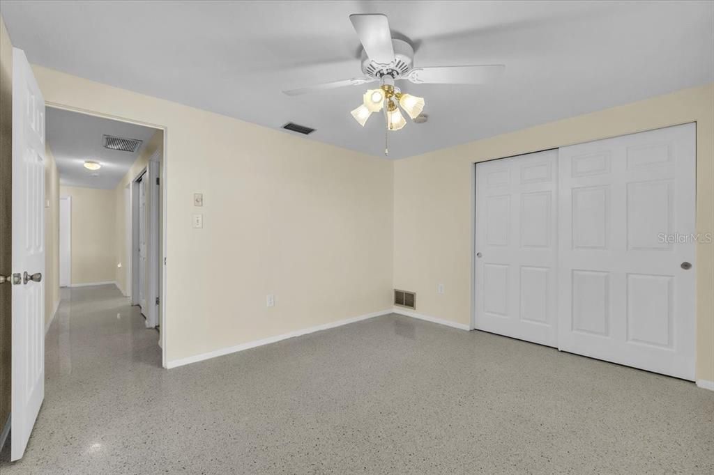 En Venta: $475,000 (3 camas, 2 baños, 1861 Pies cuadrados)