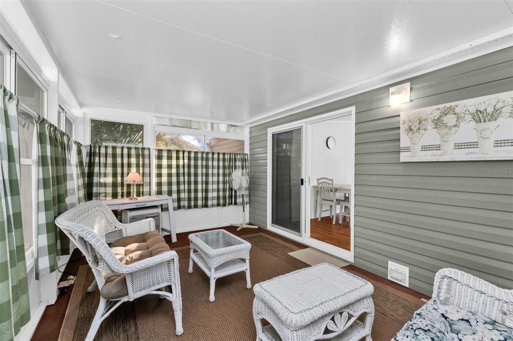 En Venta: $175,000 (2 camas, 2 baños, 1120 Pies cuadrados)