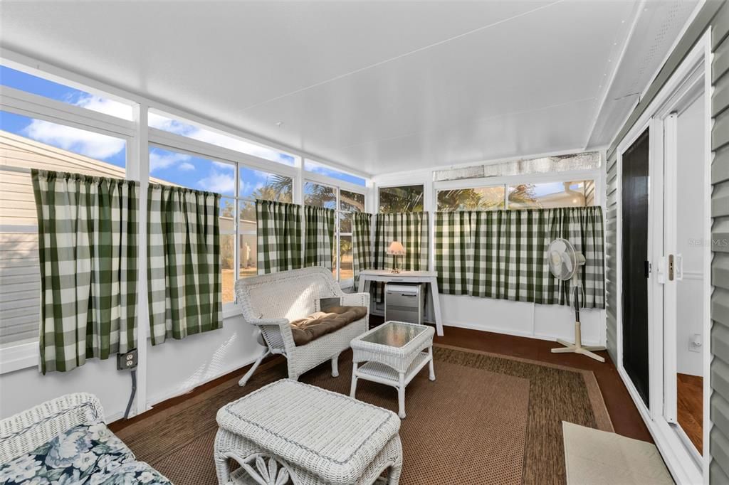 En Venta: $175,000 (2 camas, 2 baños, 1120 Pies cuadrados)