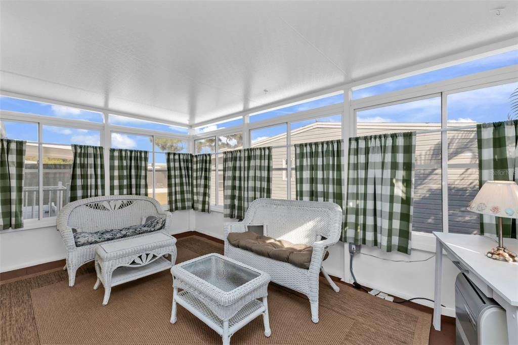 En Venta: $175,000 (2 camas, 2 baños, 1120 Pies cuadrados)