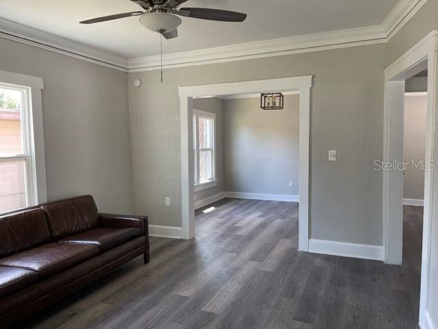 待售: $1,275,000 (5 贝兹, 3 浴室, 2347 平方英尺)