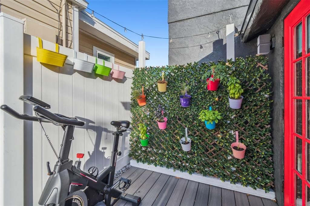 待售: $1,275,000 (5 贝兹, 3 浴室, 2347 平方英尺)