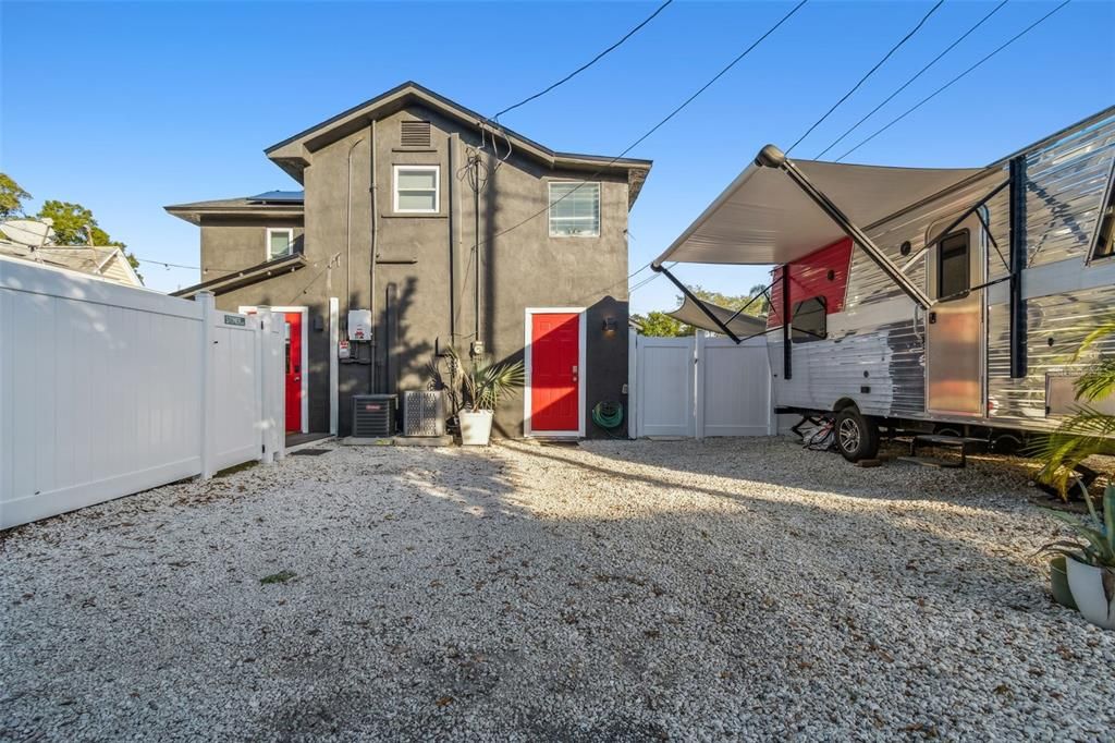 待售: $1,275,000 (5 贝兹, 3 浴室, 2347 平方英尺)