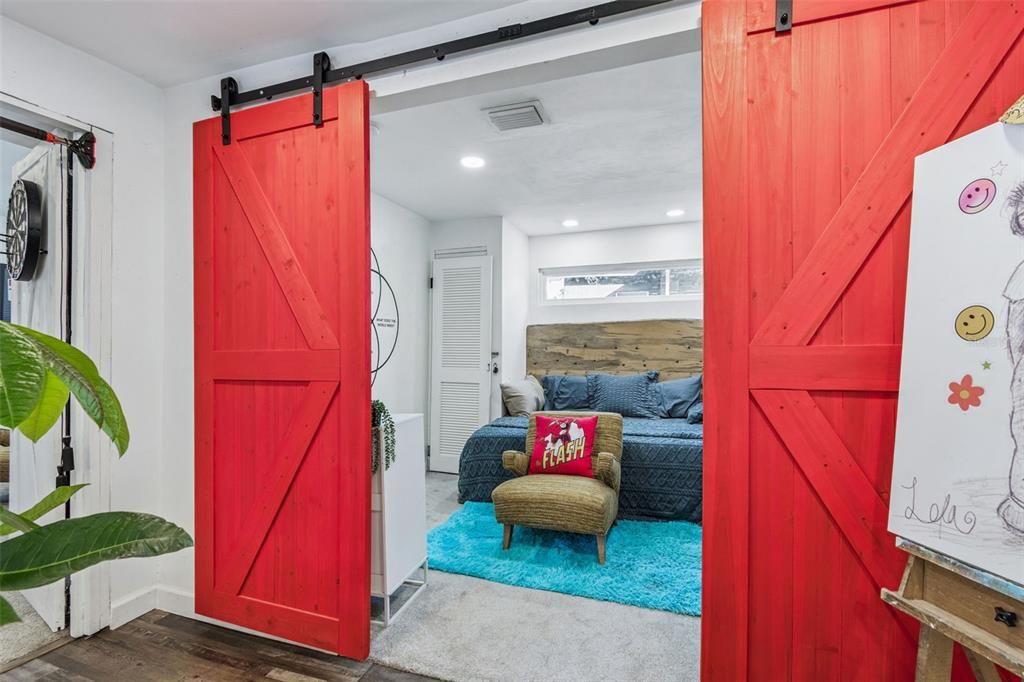 待售: $1,275,000 (5 贝兹, 3 浴室, 2347 平方英尺)