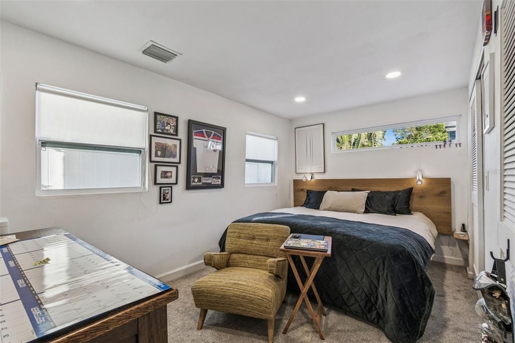 待售: $1,275,000 (5 贝兹, 3 浴室, 2347 平方英尺)