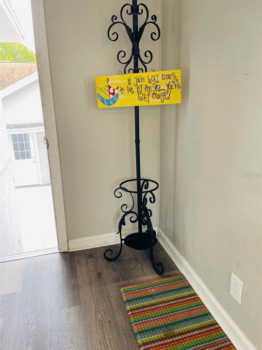 待售: $1,275,000 (5 贝兹, 3 浴室, 2347 平方英尺)