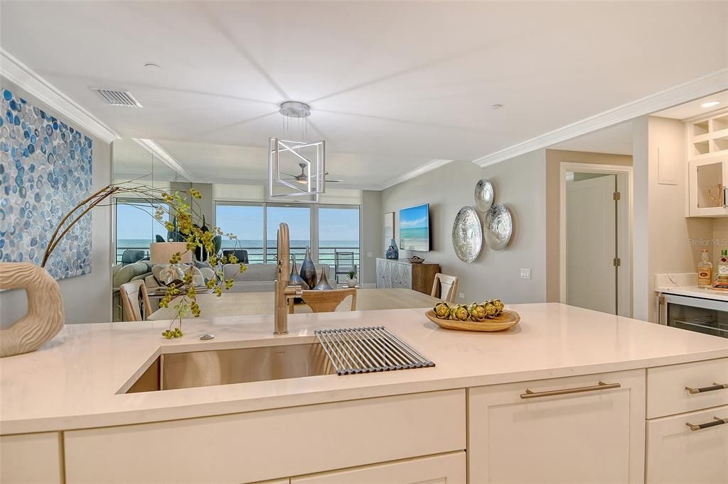 For Sale: $1,650,000 (2 beds, 2 baths, 1463 Square Feet)