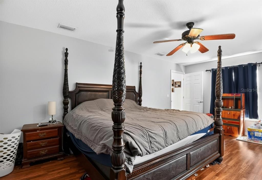 待售: $289,000 (3 贝兹, 2 浴室, 2017 平方英尺)