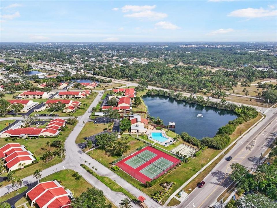 For Sale: $197,777 (1 beds, 1 baths, 756 Square Feet)