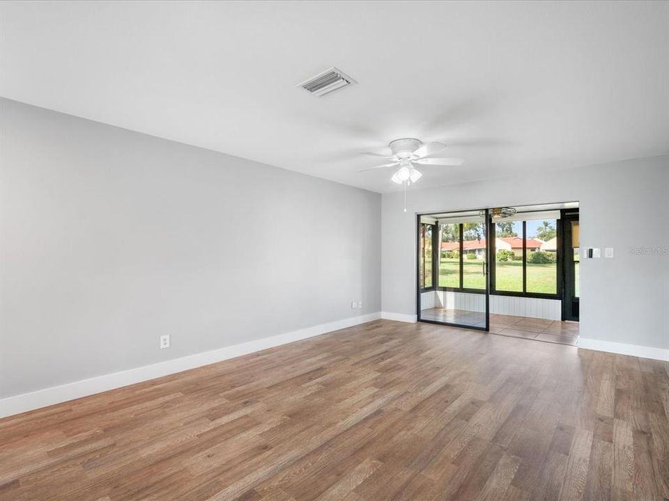 For Sale: $197,777 (1 beds, 1 baths, 756 Square Feet)