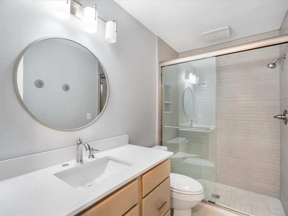 For Sale: $197,777 (1 beds, 1 baths, 756 Square Feet)