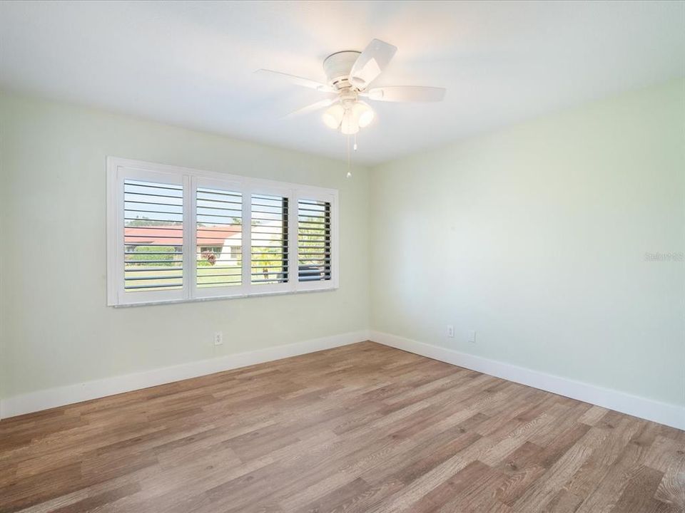 For Sale: $197,777 (1 beds, 1 baths, 756 Square Feet)