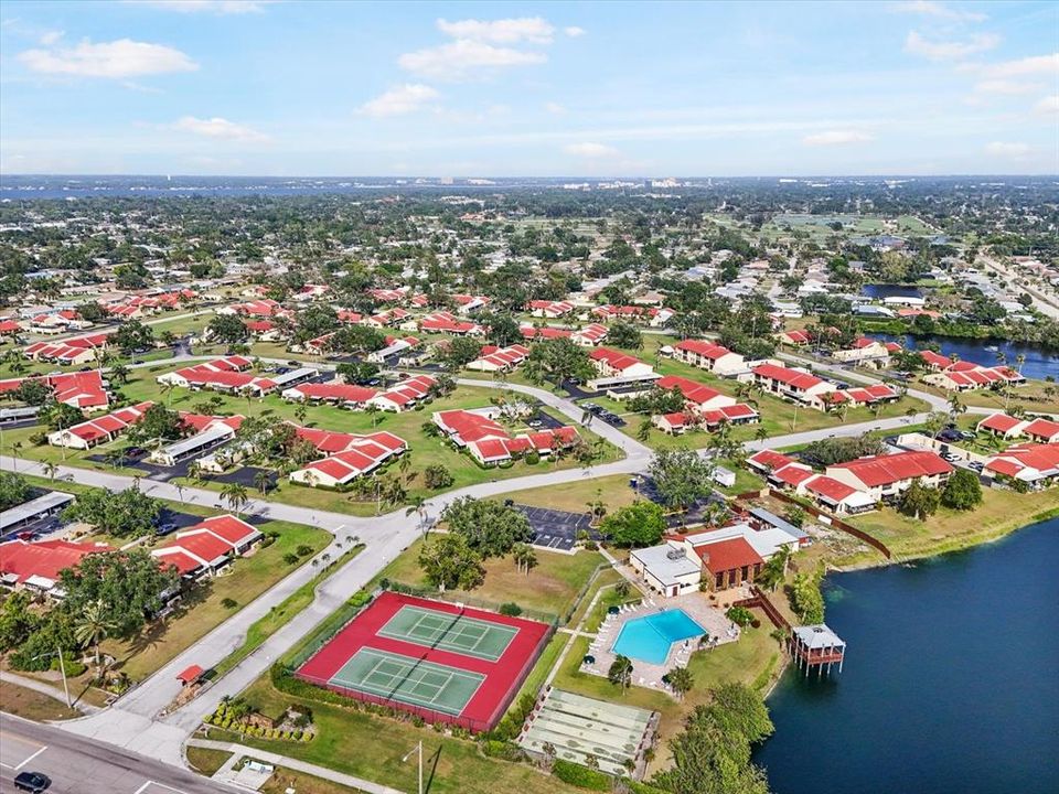 For Sale: $197,777 (1 beds, 1 baths, 756 Square Feet)