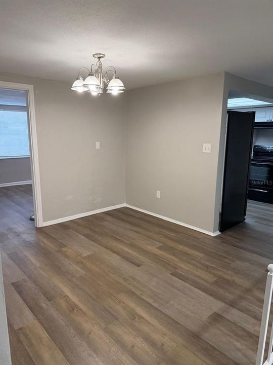 For Rent: $2,100 (3 beds, 2 baths, 1522 Square Feet)