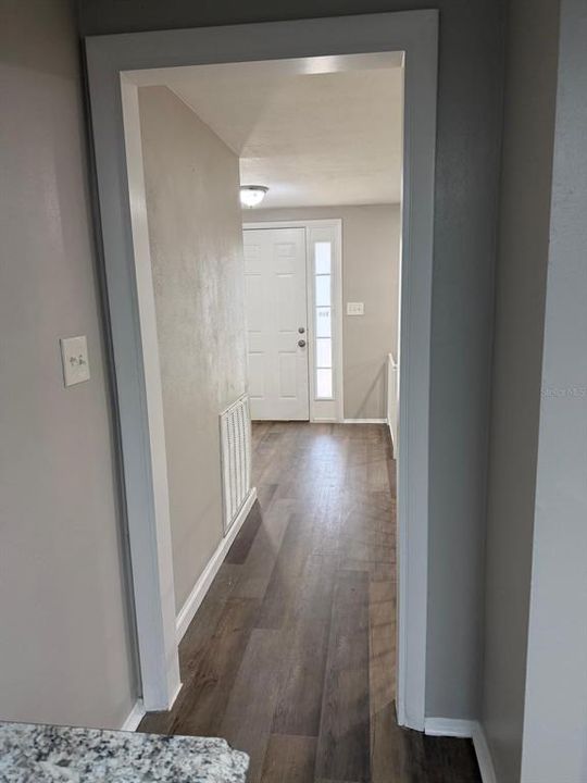 For Rent: $2,100 (3 beds, 2 baths, 1522 Square Feet)