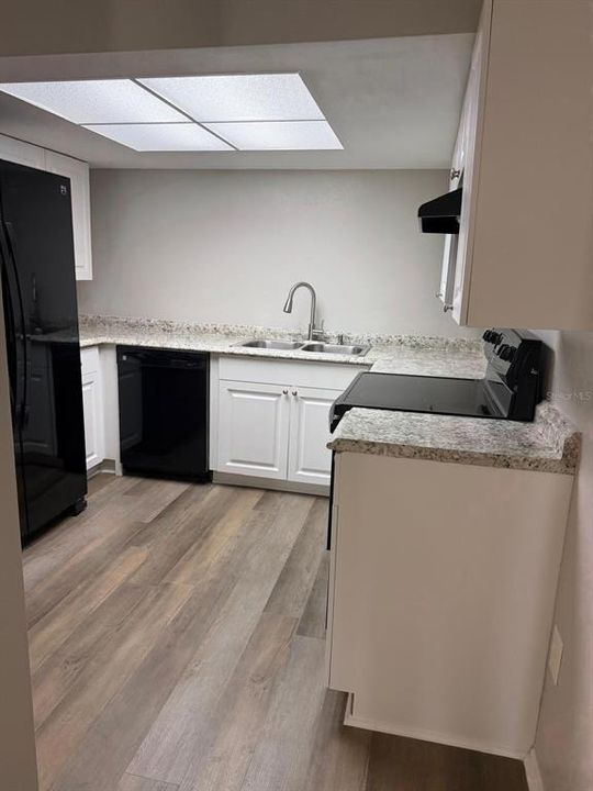 For Rent: $2,100 (3 beds, 2 baths, 1522 Square Feet)