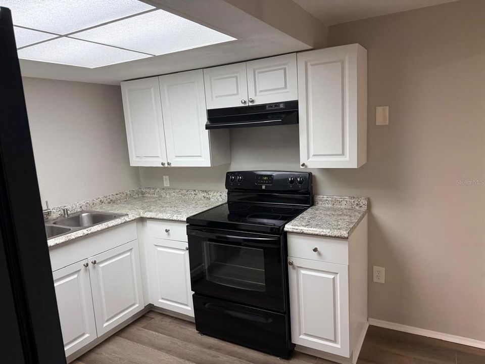 For Rent: $2,100 (3 beds, 2 baths, 1522 Square Feet)