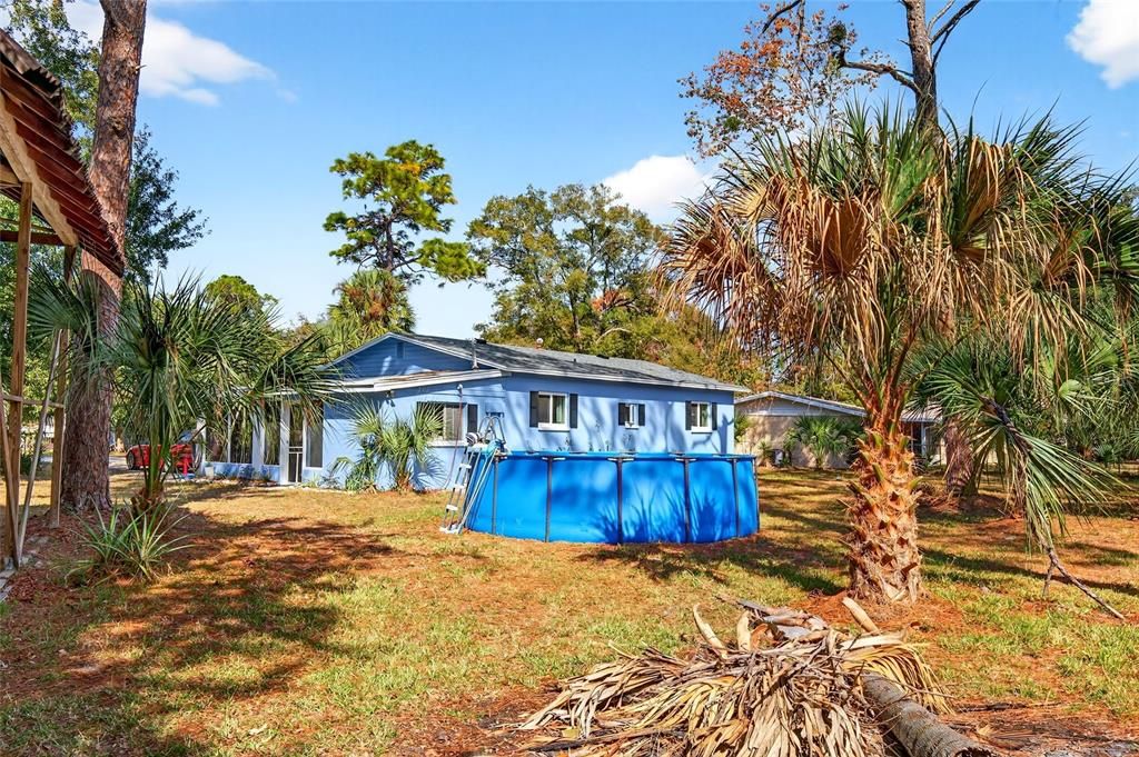 Active With Contract: $165,000 (2 beds, 1 baths, 936 Square Feet)