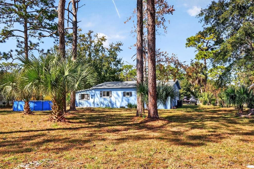 Active With Contract: $165,000 (2 beds, 1 baths, 936 Square Feet)