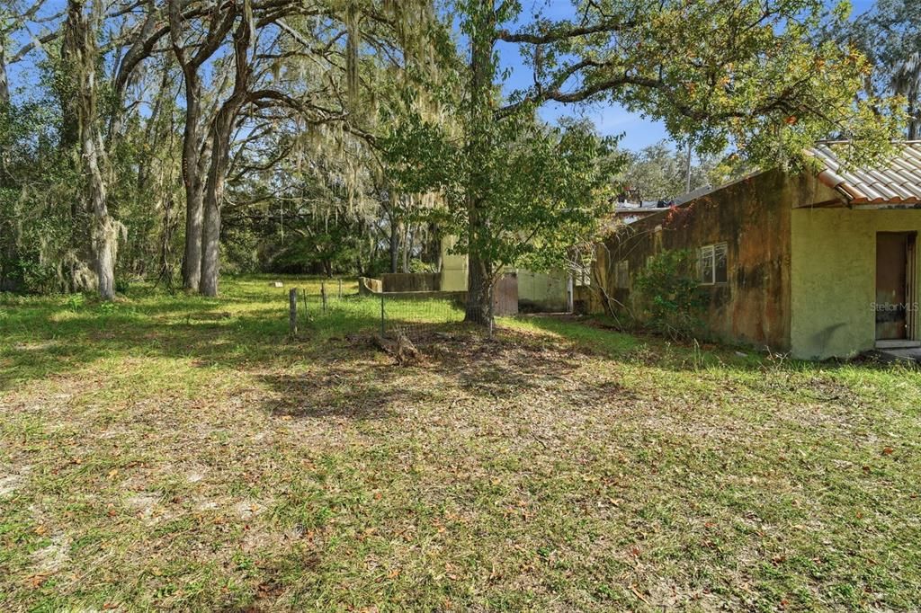 待售: $299,000 (4 贝兹, 3 浴室, 3012 平方英尺)