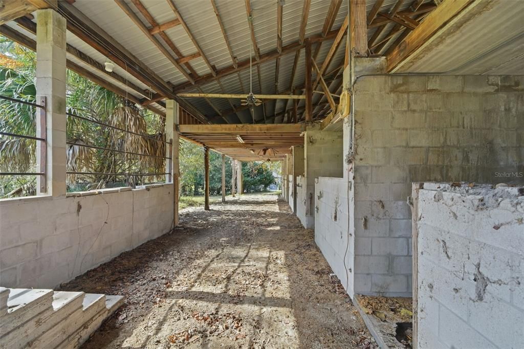 待售: $299,000 (4 贝兹, 3 浴室, 3012 平方英尺)