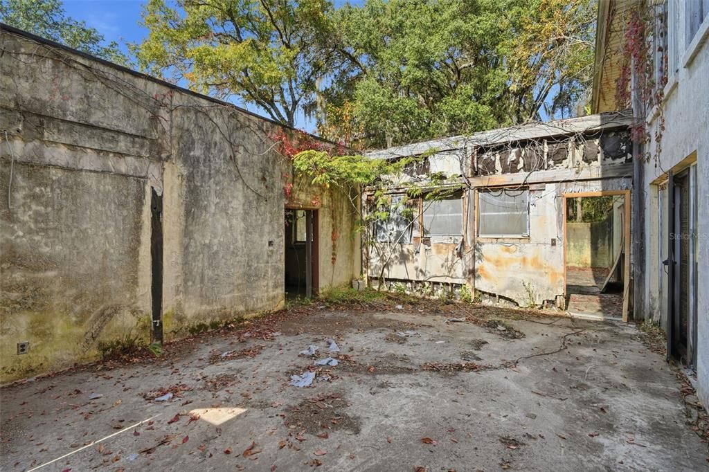 待售: $299,000 (4 贝兹, 3 浴室, 3012 平方英尺)