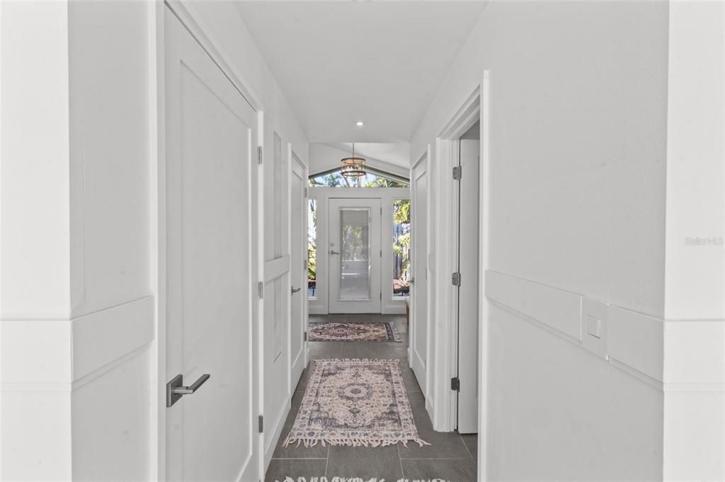 For Sale: $840,000 (3 beds, 3 baths, 1387 Square Feet)