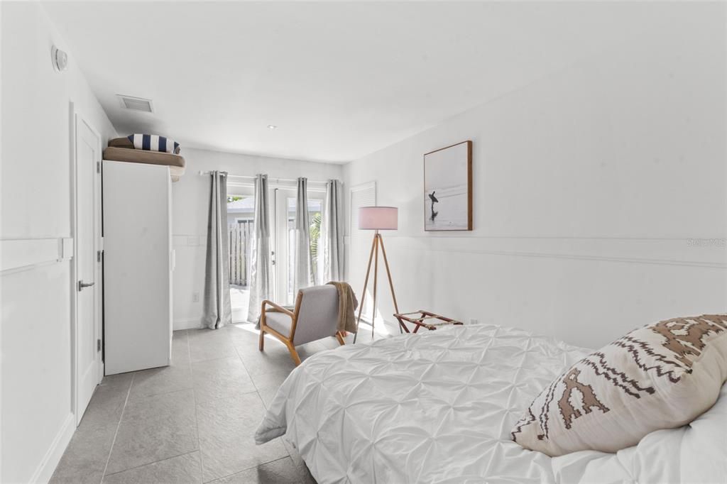 For Sale: $840,000 (3 beds, 3 baths, 1387 Square Feet)