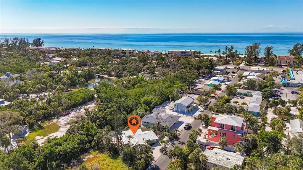 For Sale: $840,000 (3 beds, 3 baths, 1387 Square Feet)