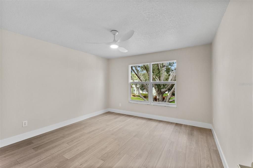 En Venta: $699,000 (5 camas, 3 baños, 2810 Pies cuadrados)