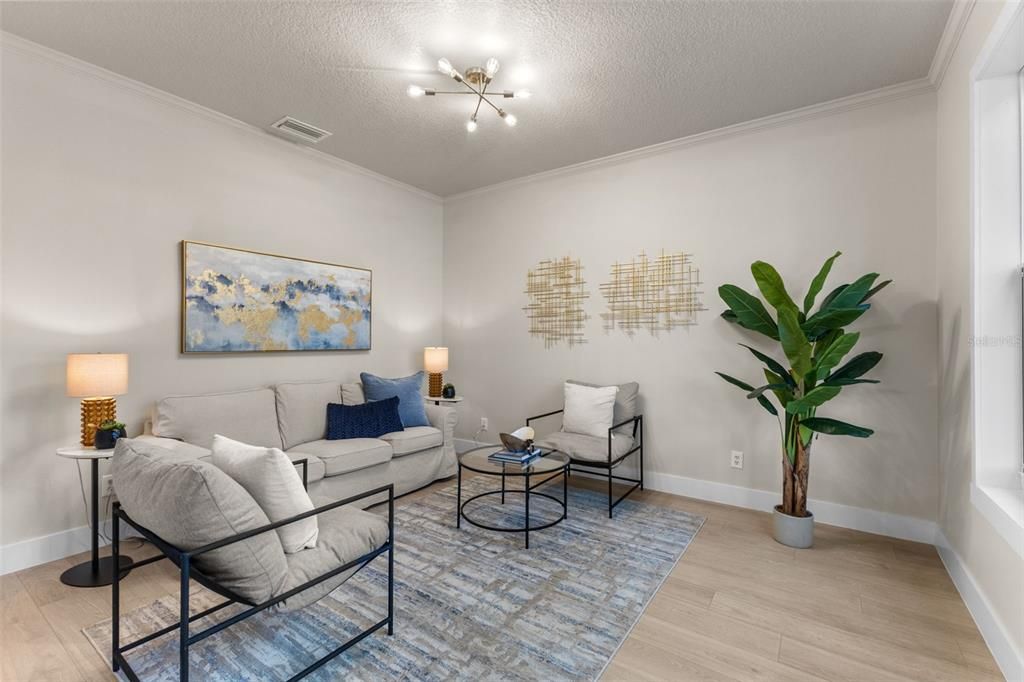 En Venta: $699,000 (5 camas, 3 baños, 2810 Pies cuadrados)