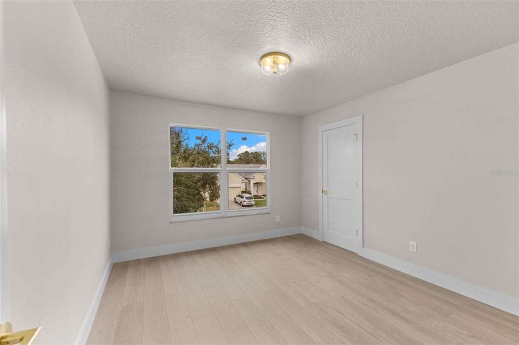 En Venta: $699,000 (5 camas, 3 baños, 2810 Pies cuadrados)