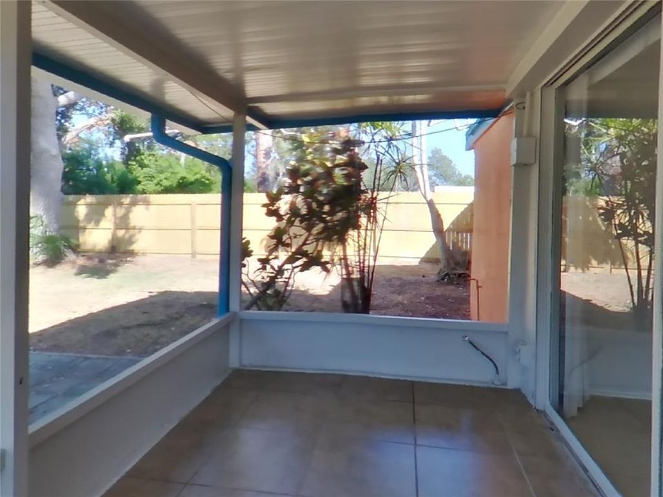 For Rent: $2,599 (3 beds, 2 baths, 1289 Square Feet)