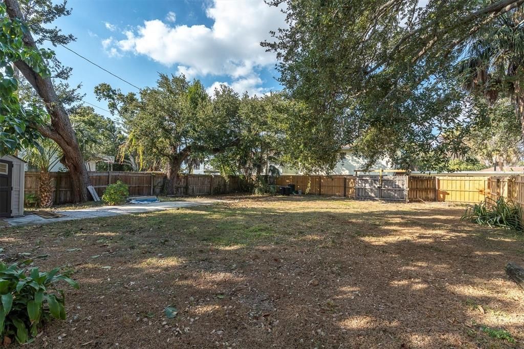 For Sale: $525,000 (3 beds, 1 baths, 1209 Square Feet)