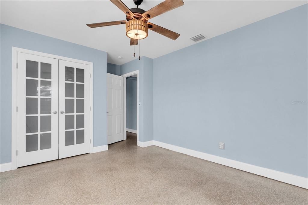 For Sale: $525,000 (3 beds, 1 baths, 1209 Square Feet)