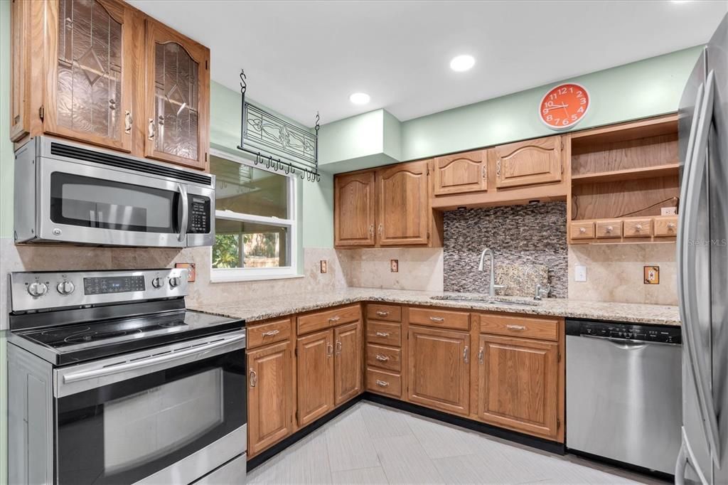 For Sale: $525,000 (3 beds, 1 baths, 1209 Square Feet)