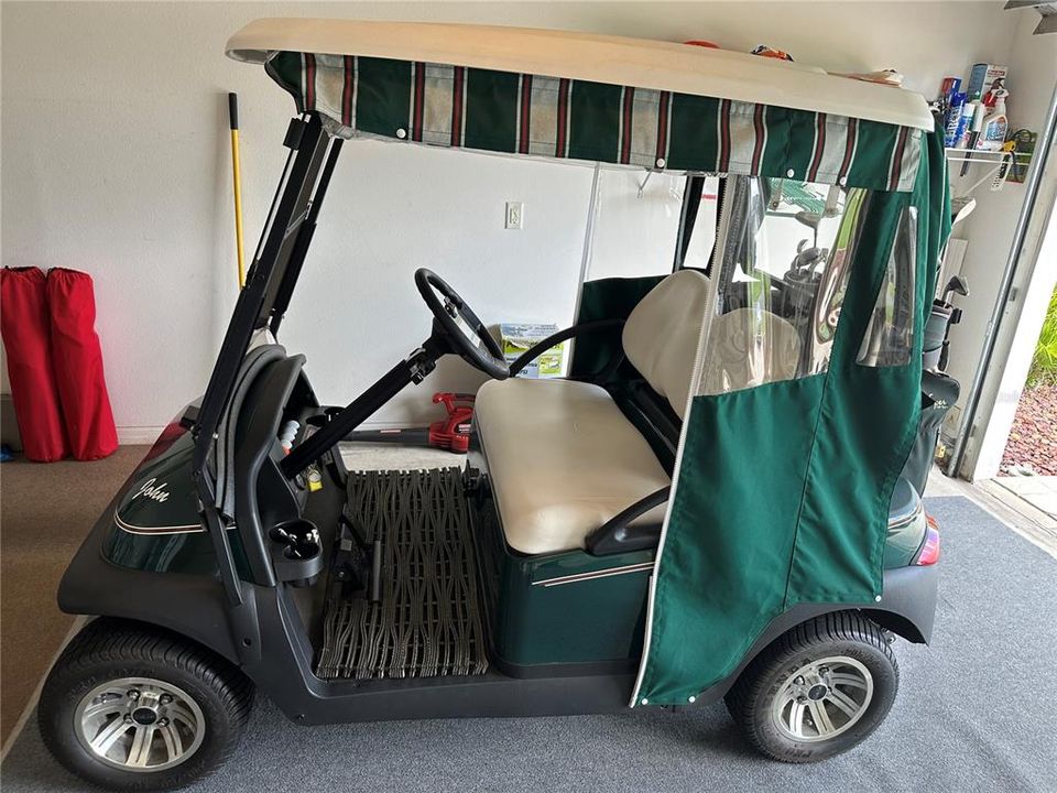 For Rent: $2,800 (2 beds, 2 baths, 1142 Square Feet)