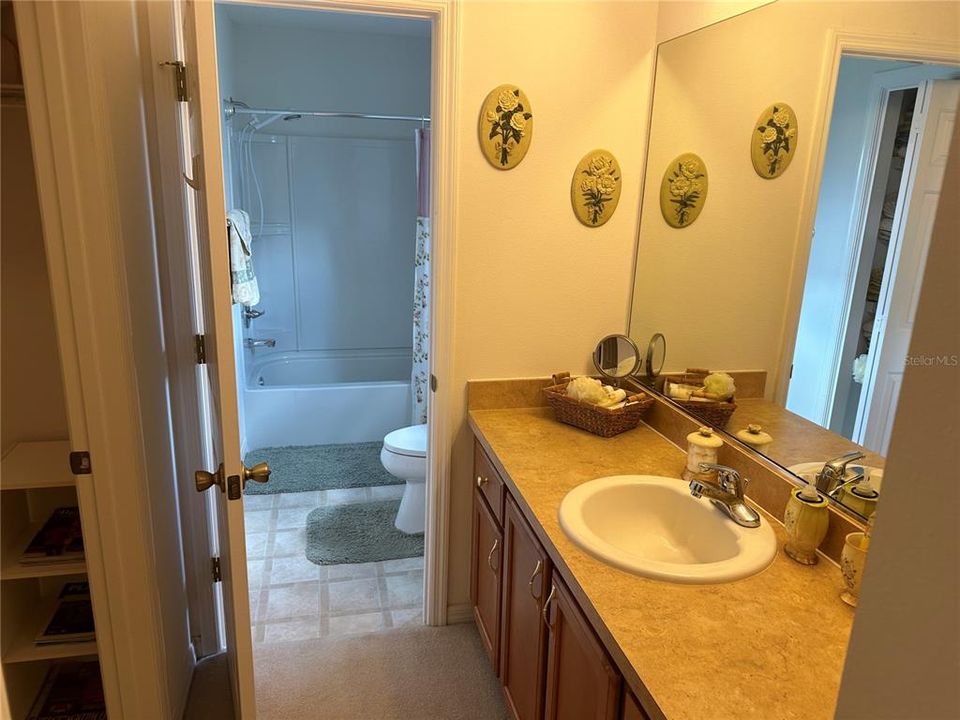 For Rent: $2,800 (2 beds, 2 baths, 1142 Square Feet)