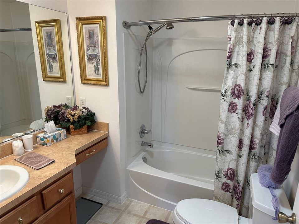 For Rent: $2,800 (2 beds, 2 baths, 1142 Square Feet)