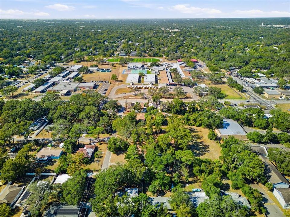 For Sale: $315,000 (3 beds, 1 baths, 921 Square Feet)