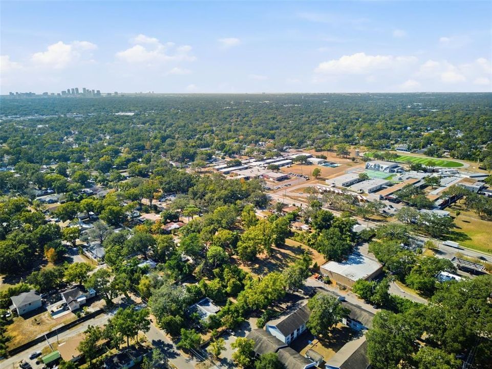 For Sale: $315,000 (3 beds, 1 baths, 921 Square Feet)