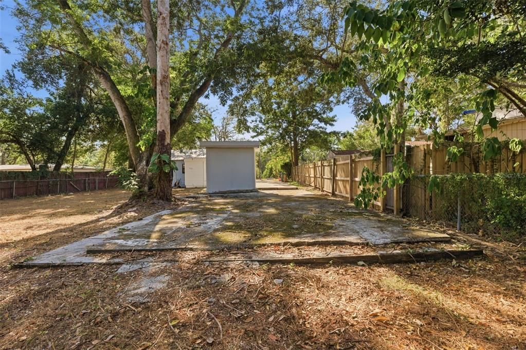 For Sale: $315,000 (3 beds, 1 baths, 921 Square Feet)