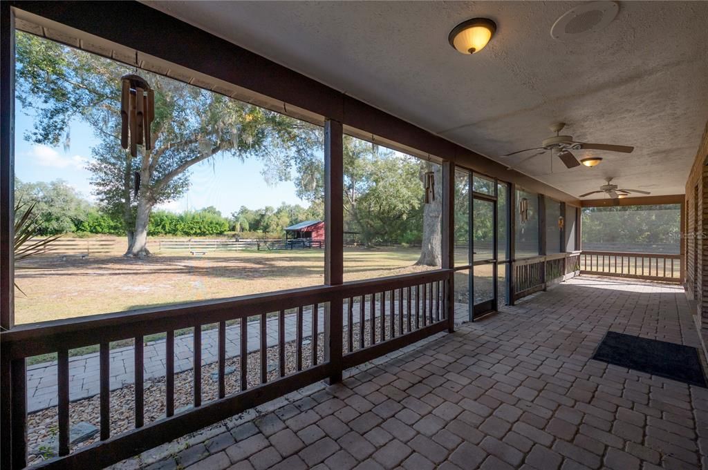 合同活跃: $775,000 (4 贝兹, 3 浴室, 2889 平方英尺)