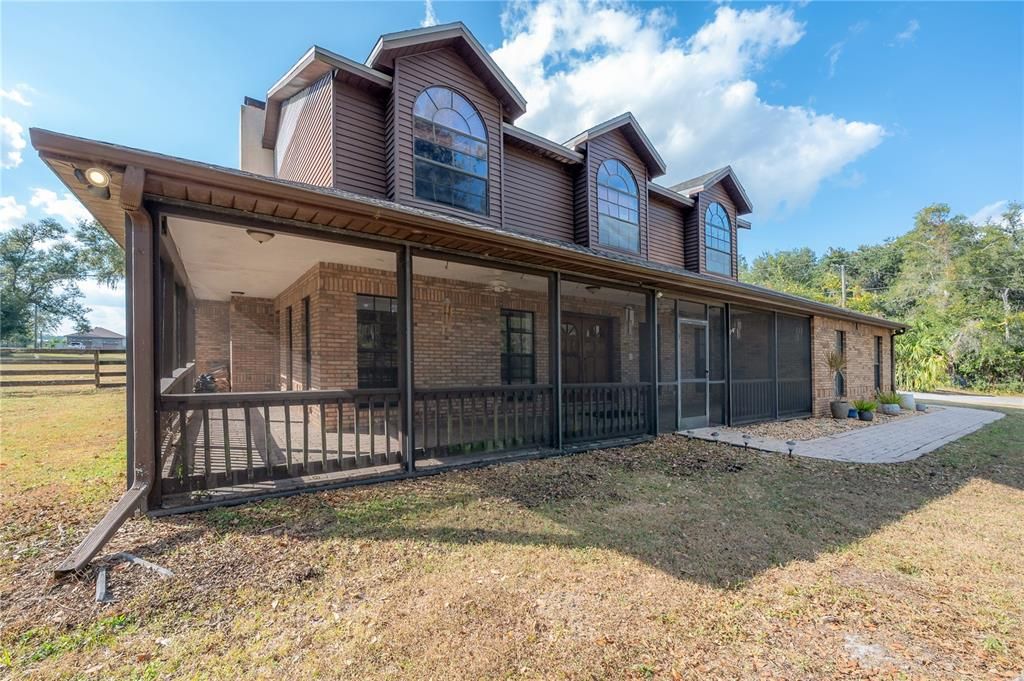 合同活跃: $775,000 (4 贝兹, 3 浴室, 2889 平方英尺)