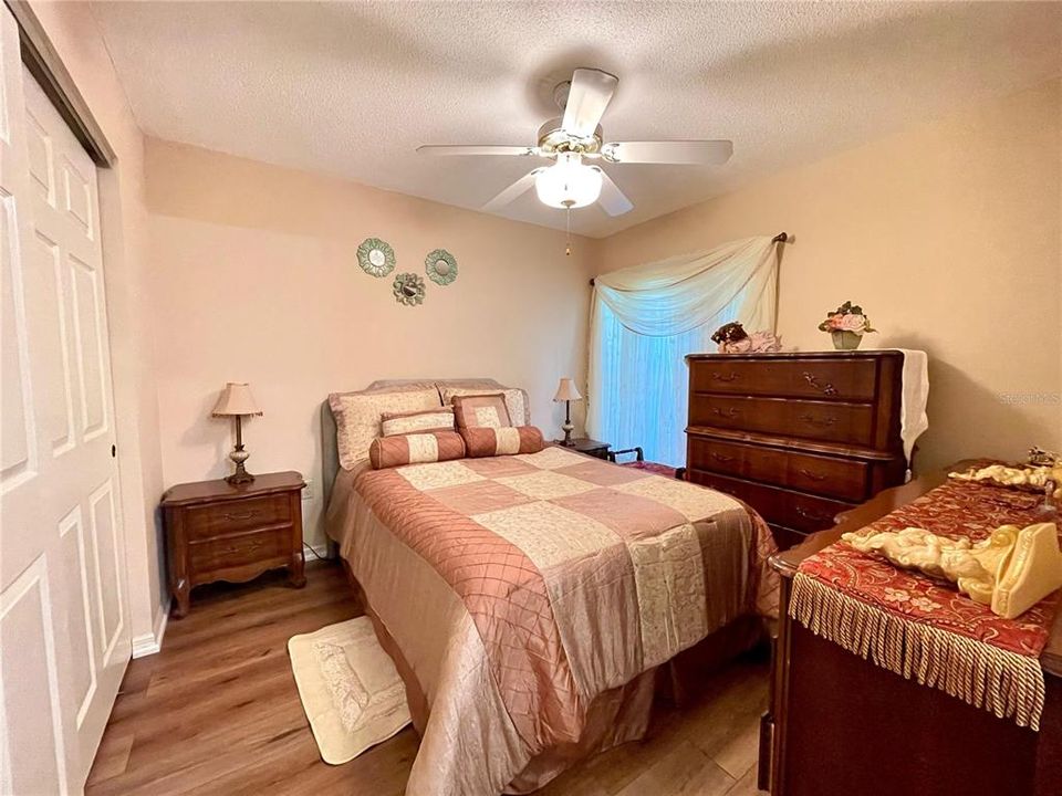 For Sale: $445,000 (3 beds, 3 baths, 1902 Square Feet)